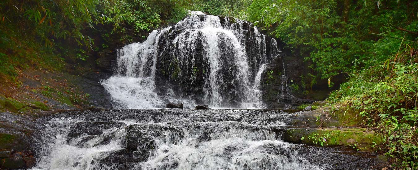 Waterfalls camp near Gavi